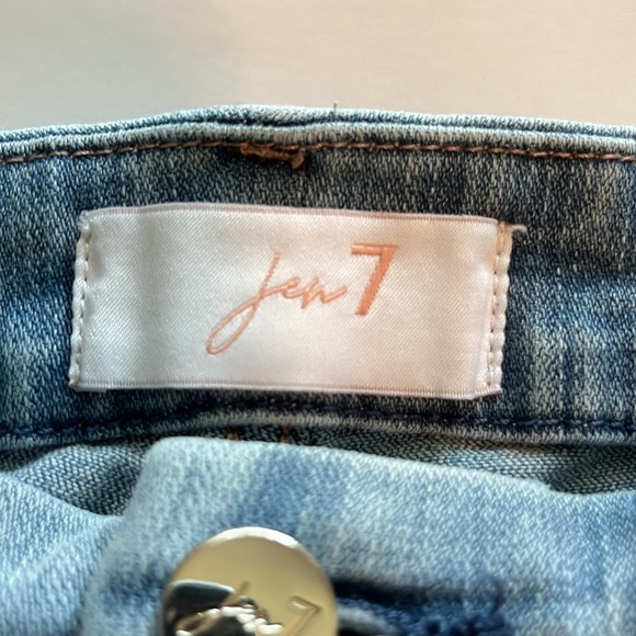 7 For All Mankind Jen7 Bermuda Shorts Mid Rise Size 2 - Picture 10 of 16